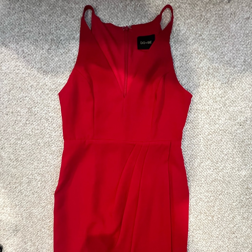 Red DO+BE size small